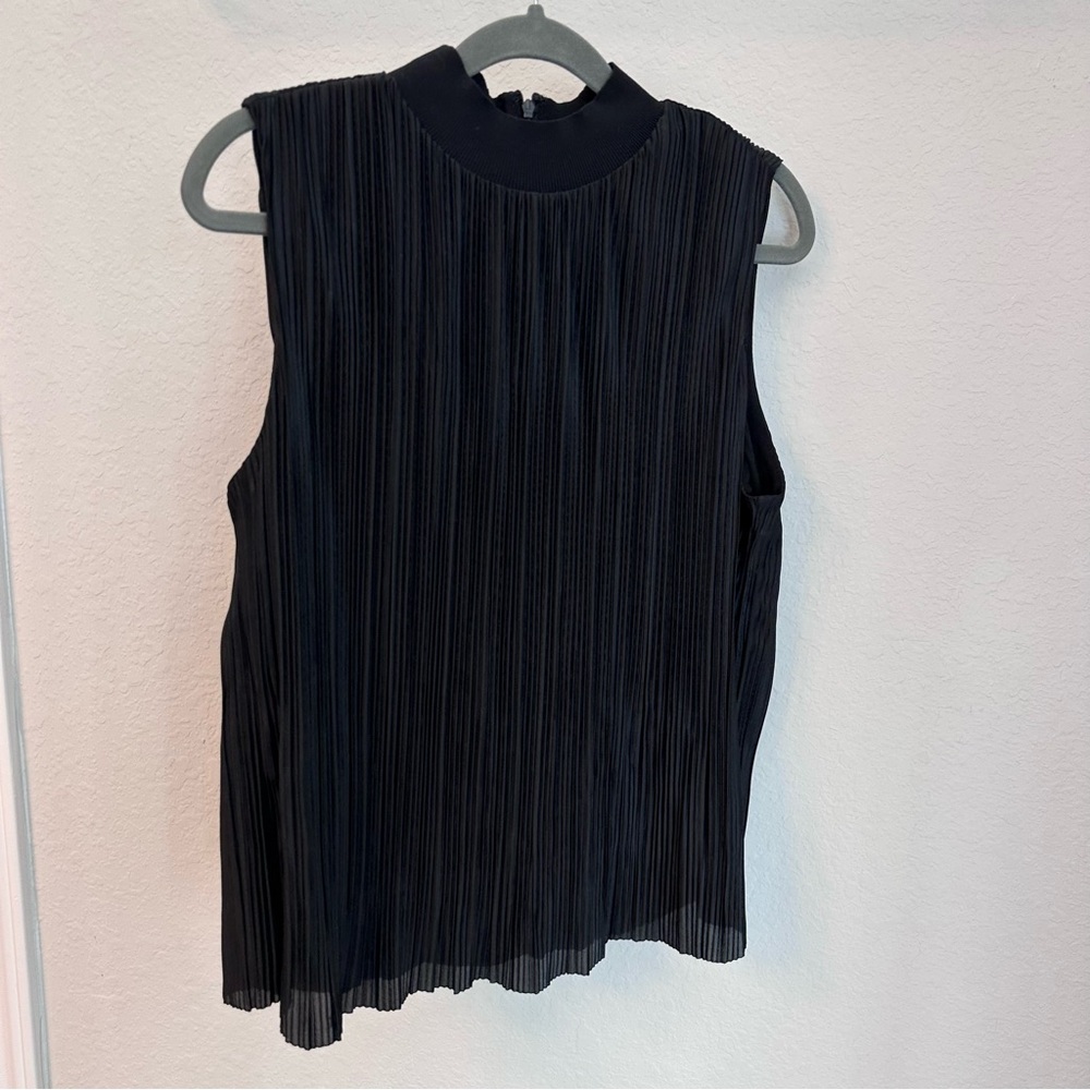 NEW Calvin Klein Plisse Mock-Neck Sleeveless Top